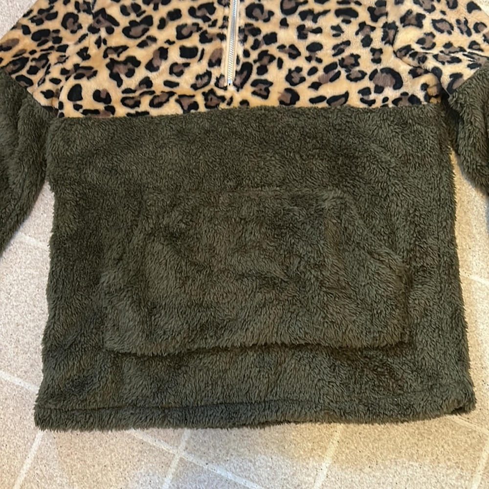 NEW CDM FLEECE - Picture 2 of 5